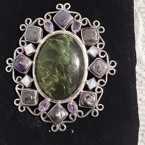 AF 925 Beautiful Green Stone Brooch